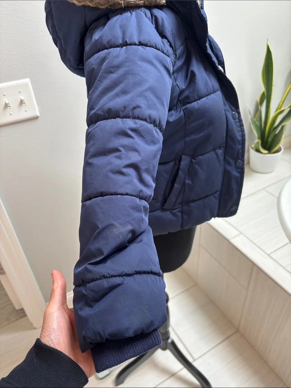 Old Navy Navy Blue Puffer Jacket with Faux-Fur Trim Hood M (8)